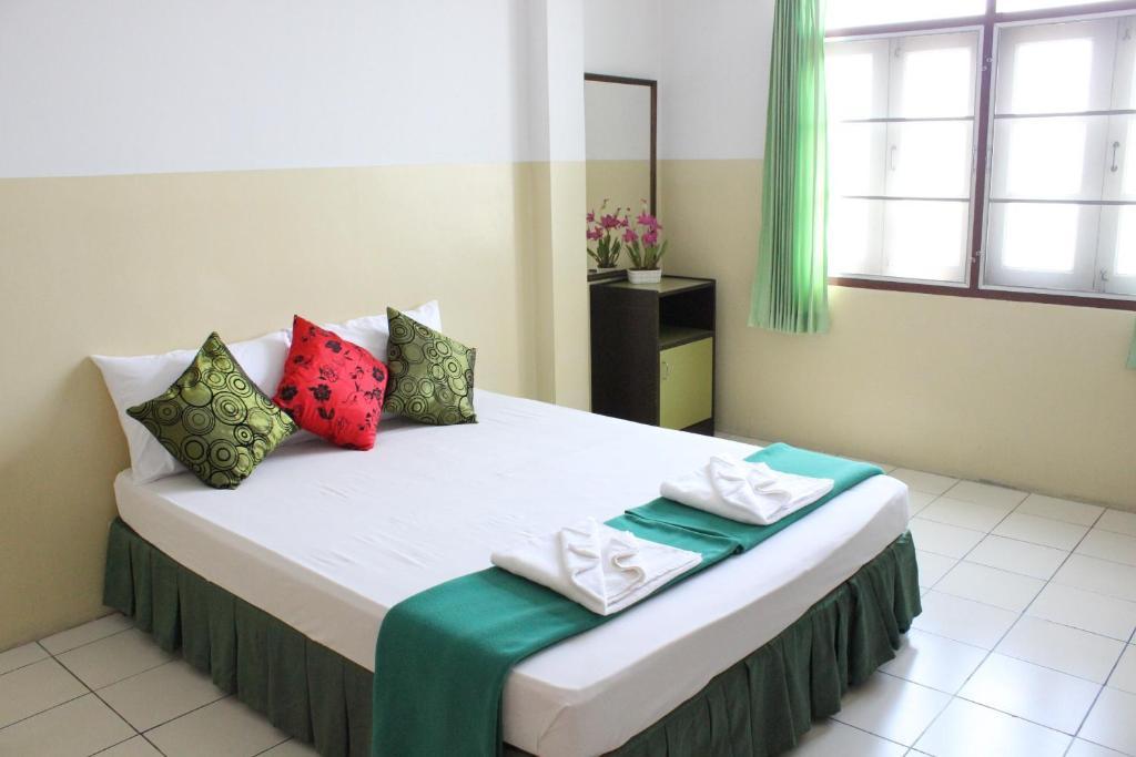 Seabreeze Mansion Phuket Quarto foto